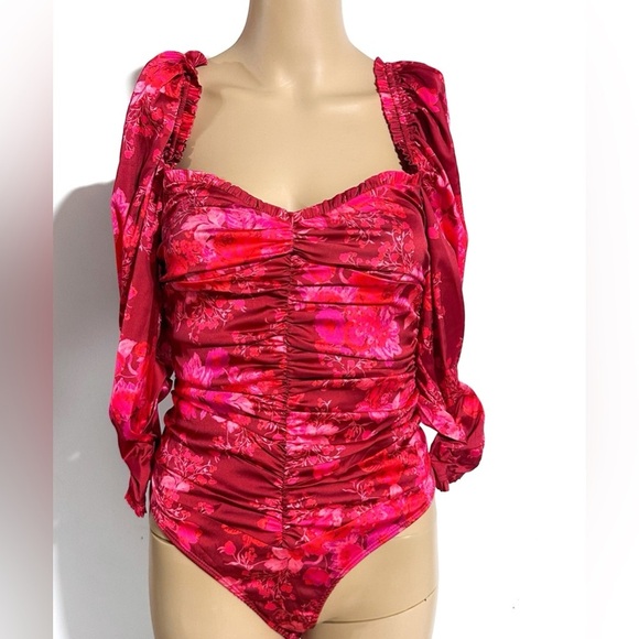 NEW For Love And Lemons Red Floral Print  Ruched Puff Sleeve Bodysuit Blouse XS - Picture 3 of 15
